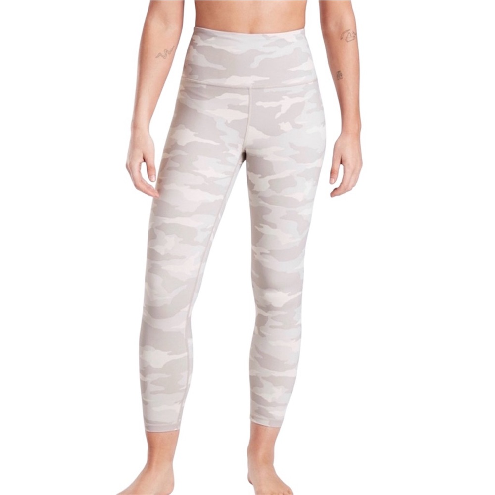 Athleta Elation Camo 7/8 Leggings Sz Small Tall Cream Gray Powervita